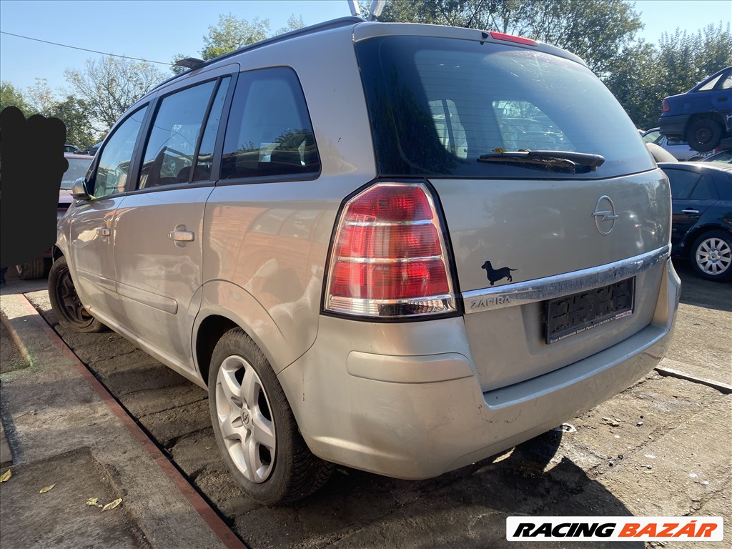 Opel Zafira B 1.9D bontott alkatrészei 1. kép