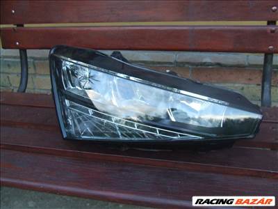 Skoda Scala Jobb lámpa 