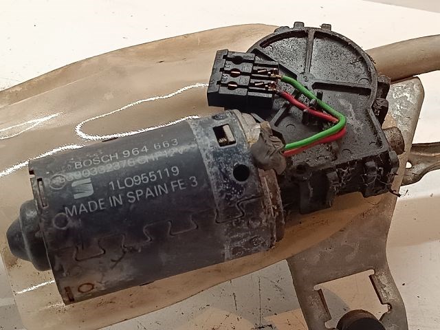 SEAT CORDOBA (6K1, 6K2) Első Ablaktörlő Szerkezet Motorral 5. kép