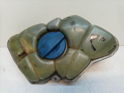 AUDI A8 Kiegyenlítő Tartály