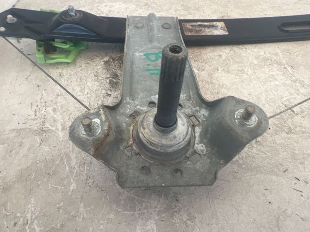 BMW 1 (E87) Bal hátsó Ablakemelő Szerkezet (Mechanikus) 4. kép