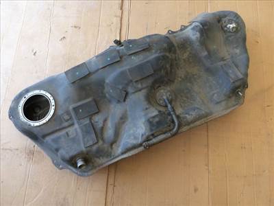 LEXUS IS II (GSE2_, ALE2_, USE2_) Tank