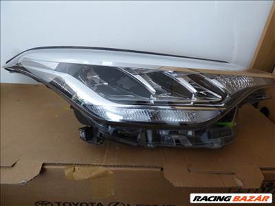 Toyota chr jobb első lámpa eladó   fülsérült