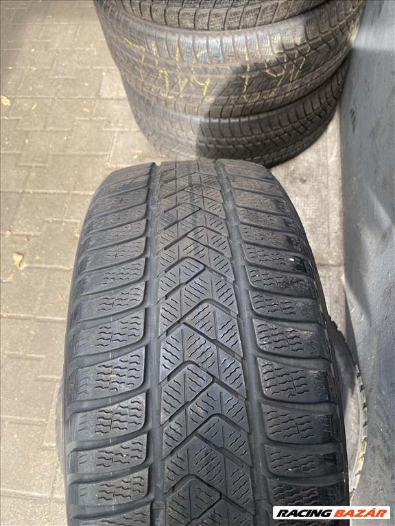  245/4519" használt Pirelli Sottozero 3 téli gumi 2db 2. kép
