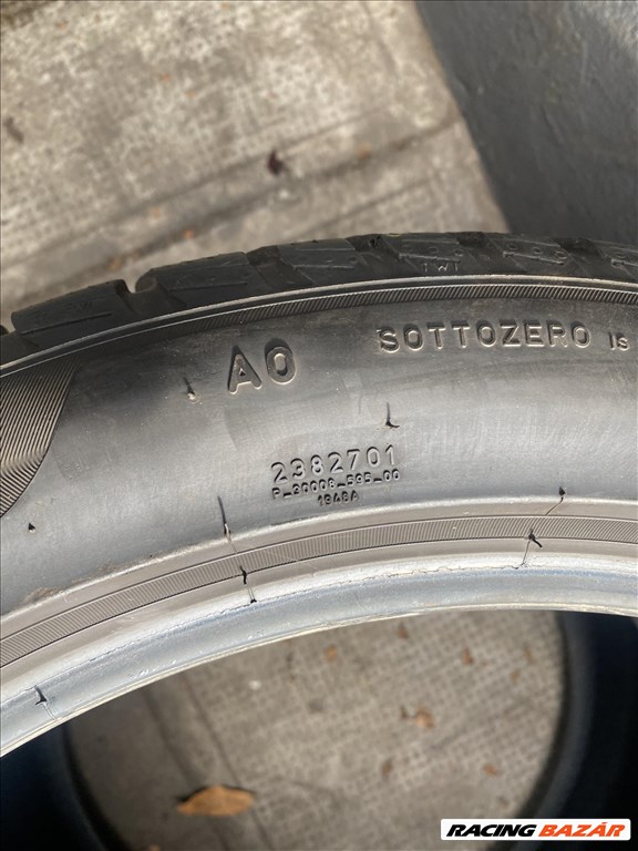  245/4519" használt Pirelli Sottozero 3 téli gumi 2db 5. kép