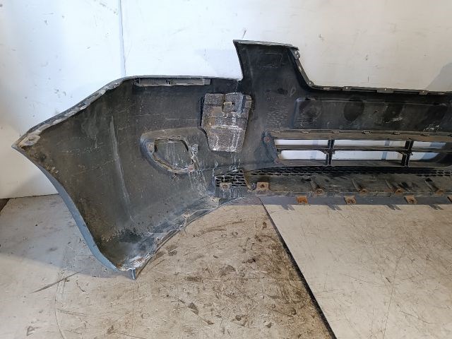 KIA CEED Ferdehátú (ED) Első Lökhárító (Részeivel) 2. kép