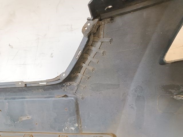 KIA CEED Ferdehátú (ED) Első Lökhárító (Részeivel) 5. kép