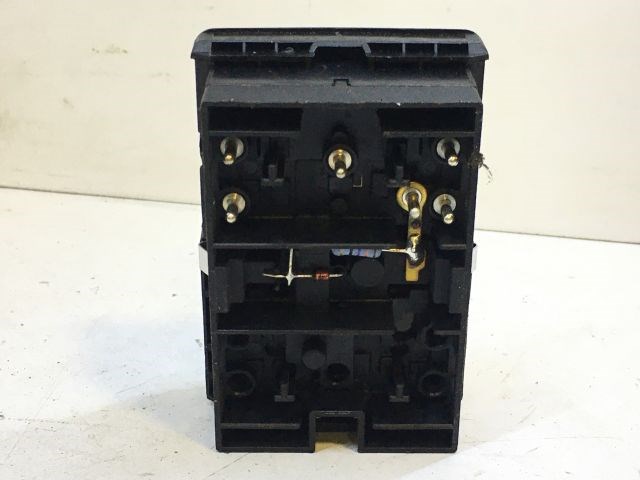 BMW 5 E34 Bal első Ablakemelő Kapcsoló 2. kép