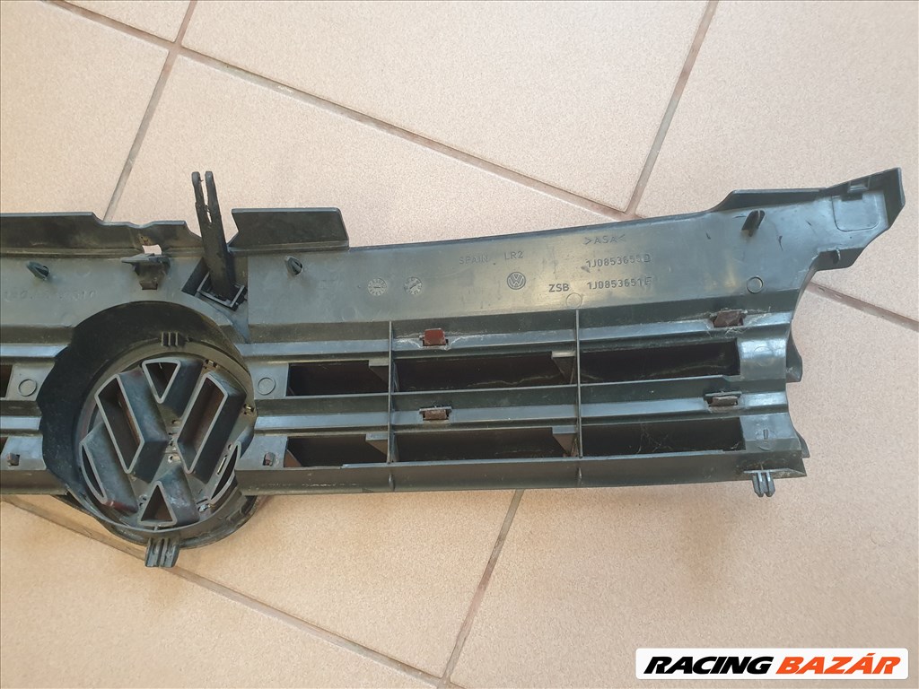 Volkswagen Golf IV hűtőrács LP3G  8. kép