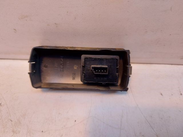 OPEL VECTRA C Jobb első Ablakemelő Kapcsoló 2. kép