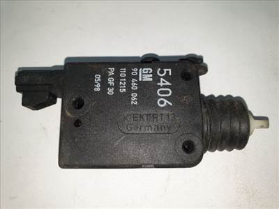 OPEL ASTRA G Ferdehátú (F48_, F08_) Központizár Motor Csomagtérajtó