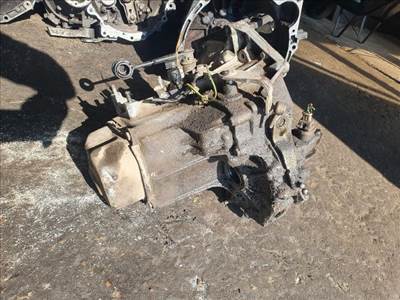 PEUGEOT 106 II (1) Váltó (Mechanikus)