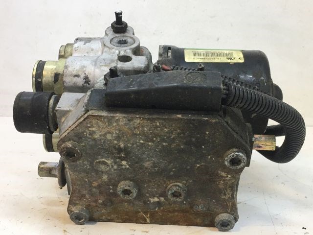 BMW 3 E36 ABS Kocka 6. kép