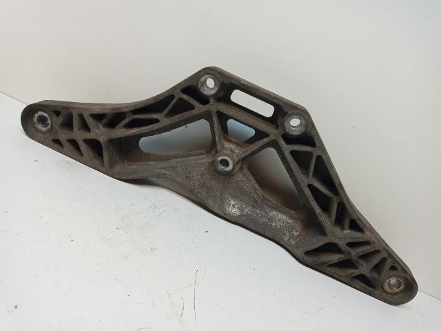 AUDI A6 C6 Differenciálmű Tartó Bak 2. kép