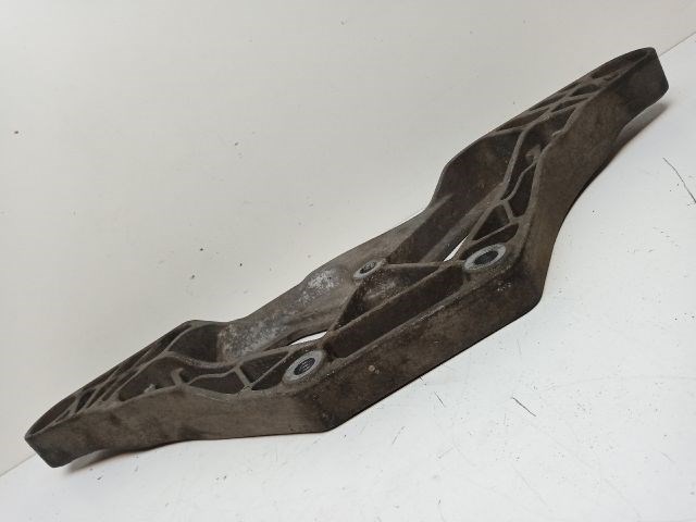 AUDI A6 C6 Differenciálmű Tartó Bak 4. kép