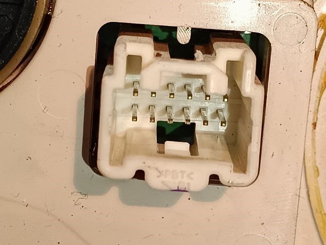 MAZDA 2 Fűtéskapcsoló (manuális klímás) 5. kép