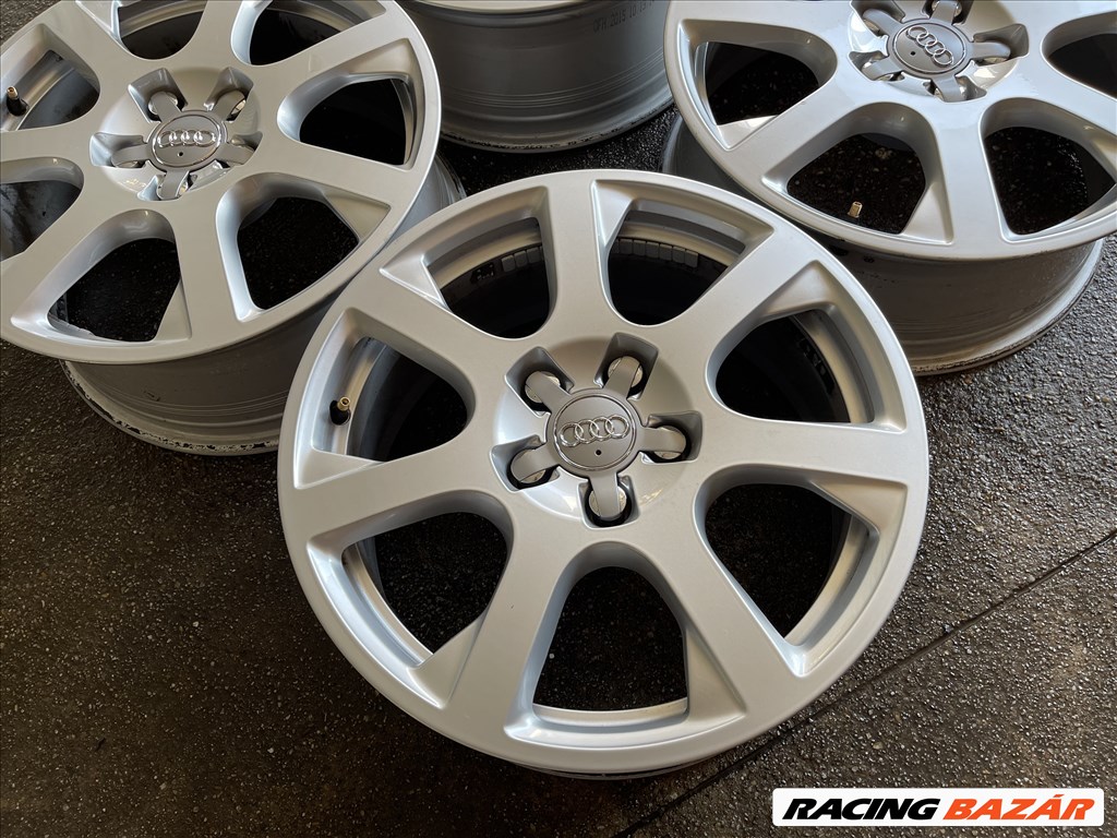  17"-es,5x112-es újszerű gyári Audi alufelni 4. kép