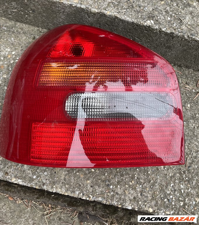 Audi A3 1996-2003 bal  hátsó külső lámpa  290701 1. kép