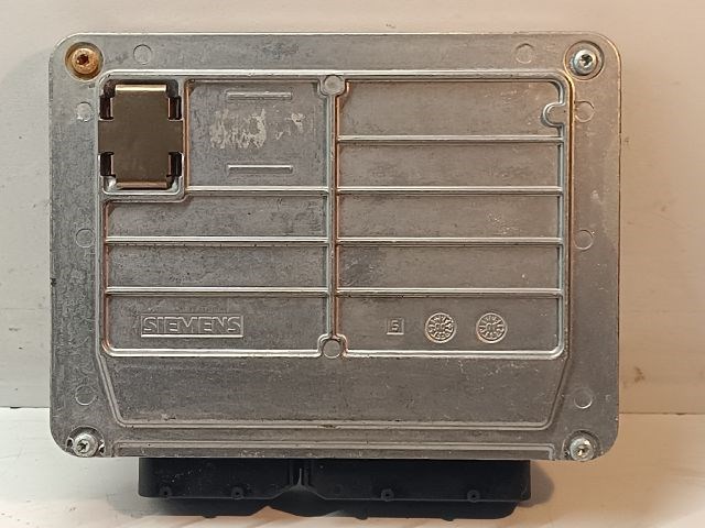 VW PASSAT (3B3) Motorvezérlő 2. kép