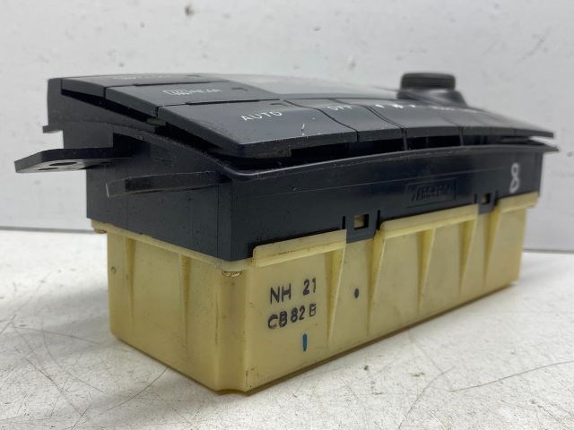 MAZDA PREMACY (CP) Fűtéskapcsoló (digit klímás) 5. kép