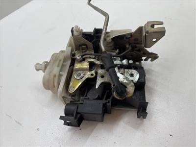 AUDI A3 (8L1) Jobb első Ajtózár