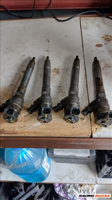 Opel Vivaro 2018, 125LE, Injektorok, befecskendezők (4DB)