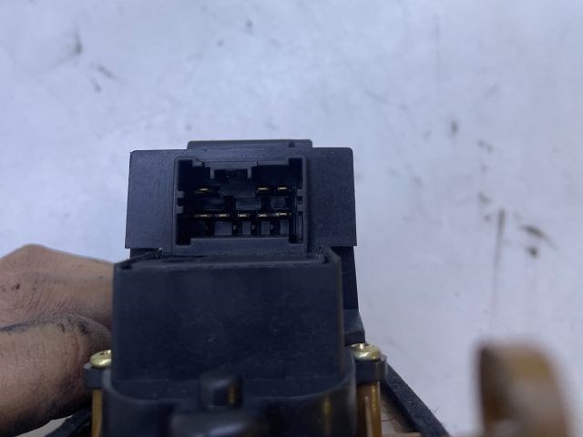 HONDA LEGEND III (KA9) Bal hátsó Ablakemelő Kapcsoló 4. kép