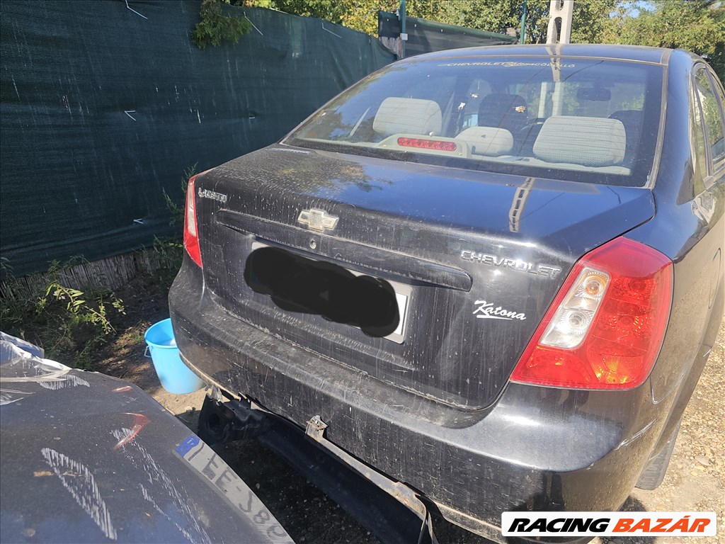 Chevrolet Lacetti Csomagtér ajtó Csomagtérajtó fekete  1. kép