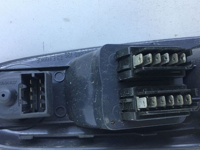 RENAULT CLIO II (BB0/1/2_, CB0/1/2_) Bal első Ablakemelő Kapcsoló 3. kép