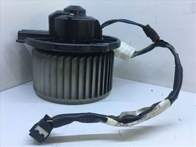 TOYOTA YARIS (SCP1_, NLP1_, NCP1_) Fűtőmotor (Nem klímás)