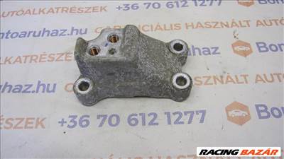 Kia Ceed Eladó gyári, bontott 1,4 benzines váltón lévő bak