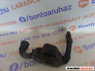 Peugeot 206 Eladó gyári, bontott benzines légszűrő cső  