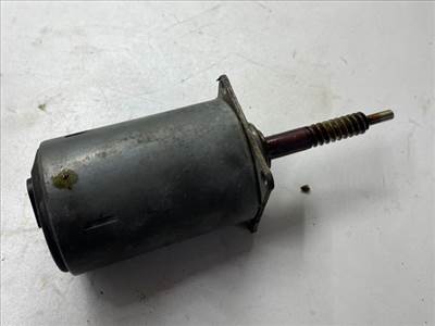 BMW 7 (E65, E66, E67) Okoskerék Állító