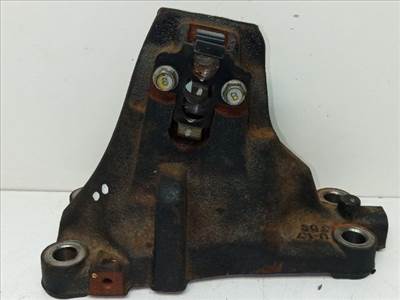 HYUNDAI i40 Motor Tartó Bak (Fém)
