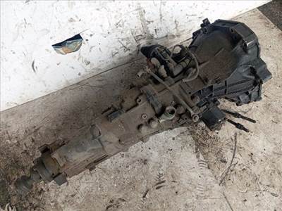 AUDI A4 (8E2, B6) Váltó (Mechanikus)