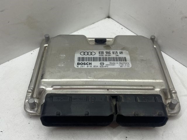 AUDI A4 (8D2, B5) Motorvezérlő 1. kép