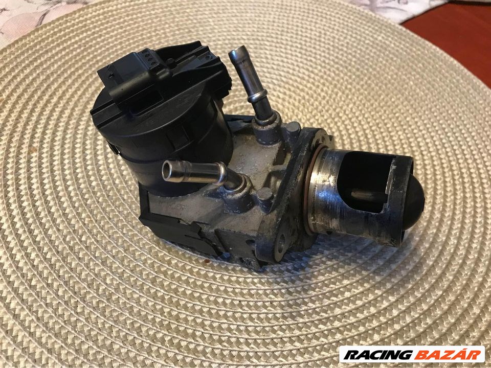 BMW 525 F10/F11 Bmw gyári EGR szelep N47D20 motorkód 1. kép