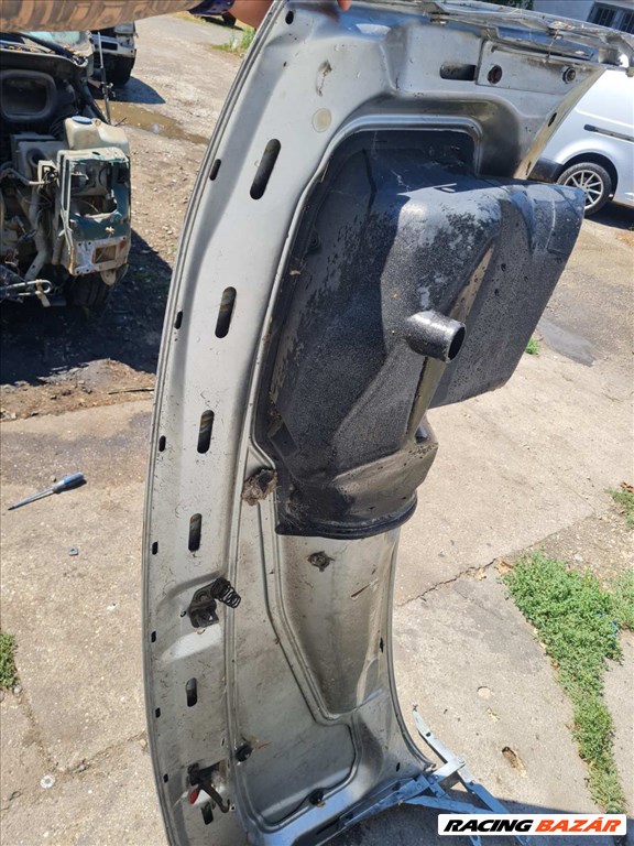 Mercedes Vito 638 ezüst motorháztető  2. kép