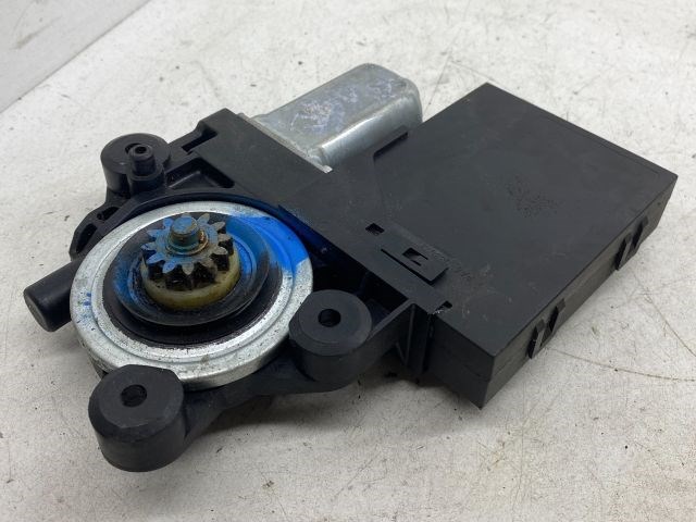 VOLVO C30 Jobb első Ablakemelő Motor 6. kép