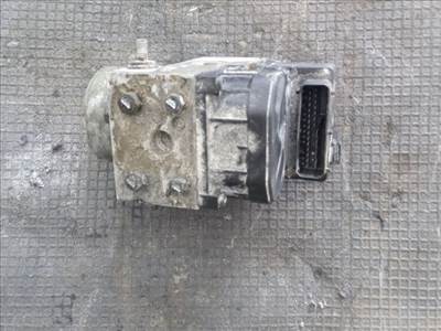 NISSAN TERRANO II (R20) ABS Kocka