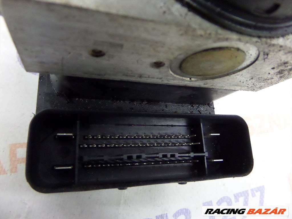 Ford Fusion Eladó gyári, ESP ABS kocka három soros csatlakozóval. 3. kép