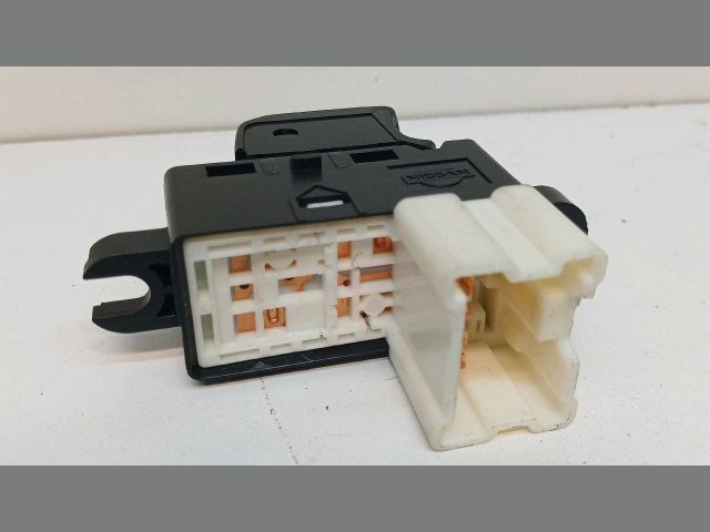 SUBARU FORESTER Jobb első Ablakemelő Kapcsoló 2. kép