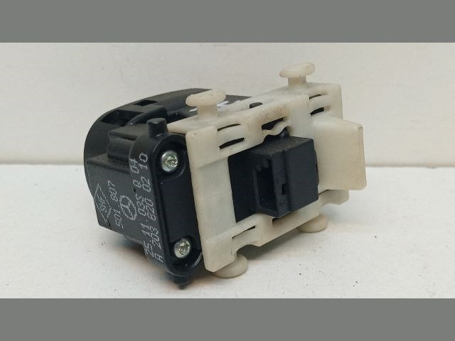 MERCEDES-BENZ CLK (C209) Jobb első Ablakemelő Kapcsoló 2. kép