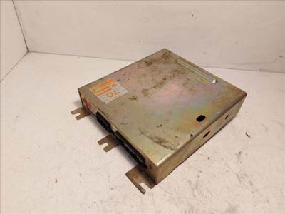 NISSAN SUNNY I (B11) Motorvezérlő