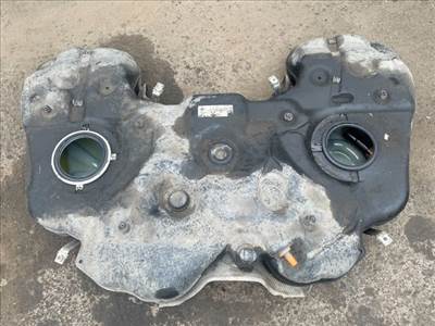 MERCEDES-BENZ M-CLASS (W164) Tank