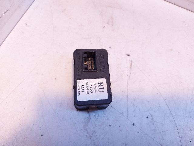 OPEL CORSA C (F08, F68) Bal első Ablakemelő Kapcsoló 2. kép