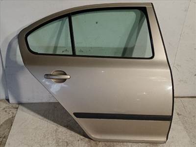 SKODA OCTAVIA II Jobb hátsó Ajtó (Részeivel)
