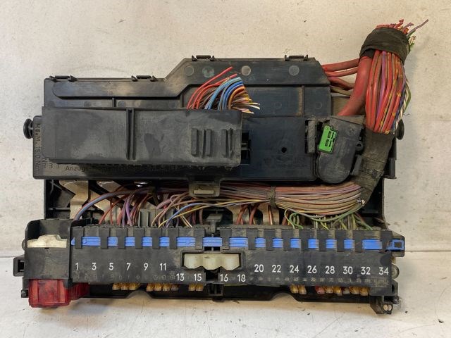 BMW 3 E46 Biztosítéktábla Doboz 1. kép