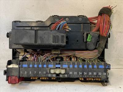 BMW 3 E46 Biztosítéktábla Doboz