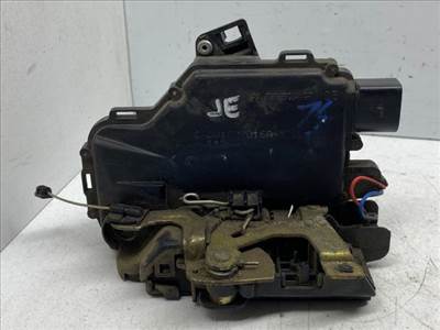 VW PASSAT (3B2) Jobb első Ajtózár